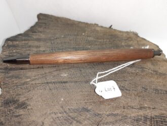 Walnut wood pen L007