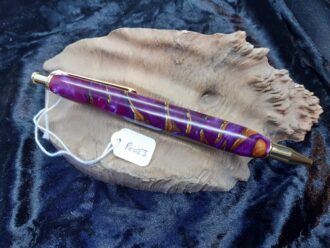 Pine Cone & Resin Pen, in Pink, Purple & Blue colour shift Pearl PC053