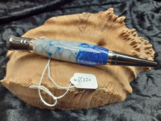 Blue & White Pearl Resin with Honeycomb Mesh Chunky Twist Pen K220